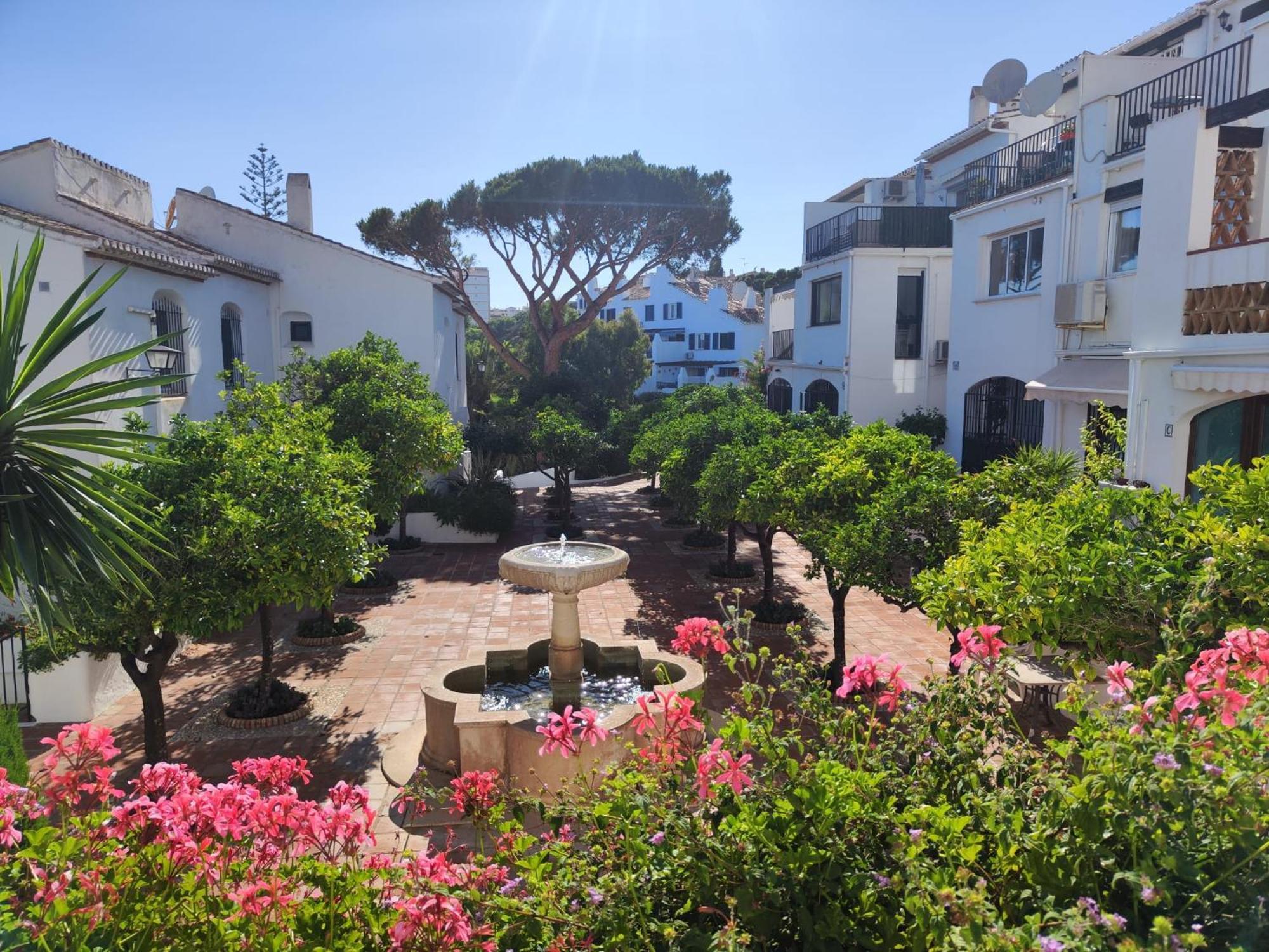 Dona Lola , Luminoso Apartamento Calahonda, Mijas Ситио-де-Калаонда Экстерьер фото